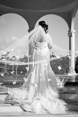 Weddings Photographer Adventure Elopements Destination Wedding Tulum
